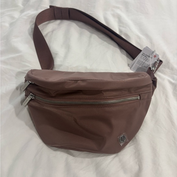 lululemon athletica Handbags - Lululemon City Adventurer Belt Bag 2.5L Crossbody Mauve Brand New With Tags
